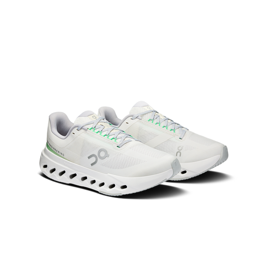 On Cloudsurfer Next - Mulher