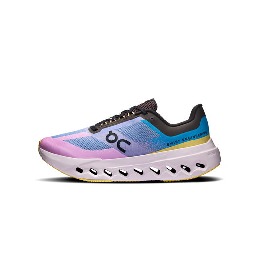 On Cloudsurfer Next - Mulher