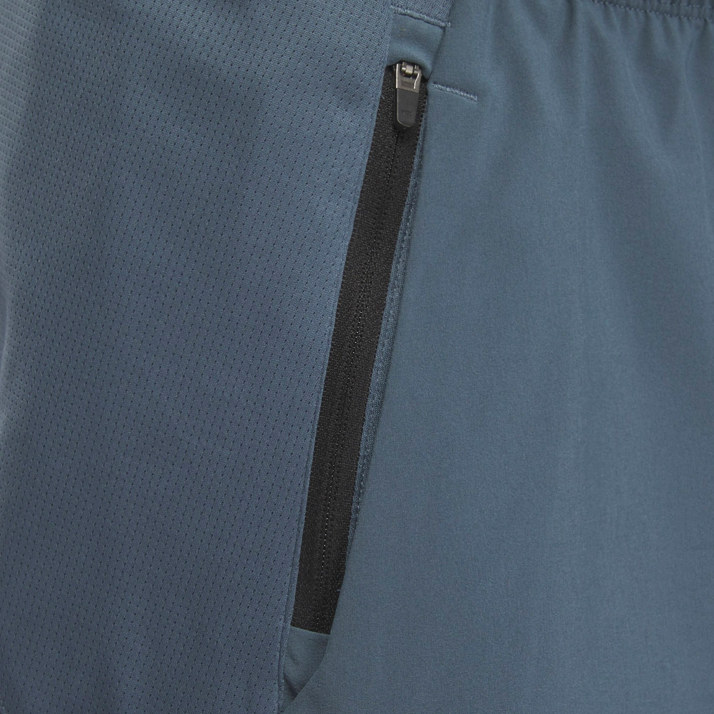 REEBOK SHORT STRENGTH 3.0 100070841-HOOPSBLUEF23