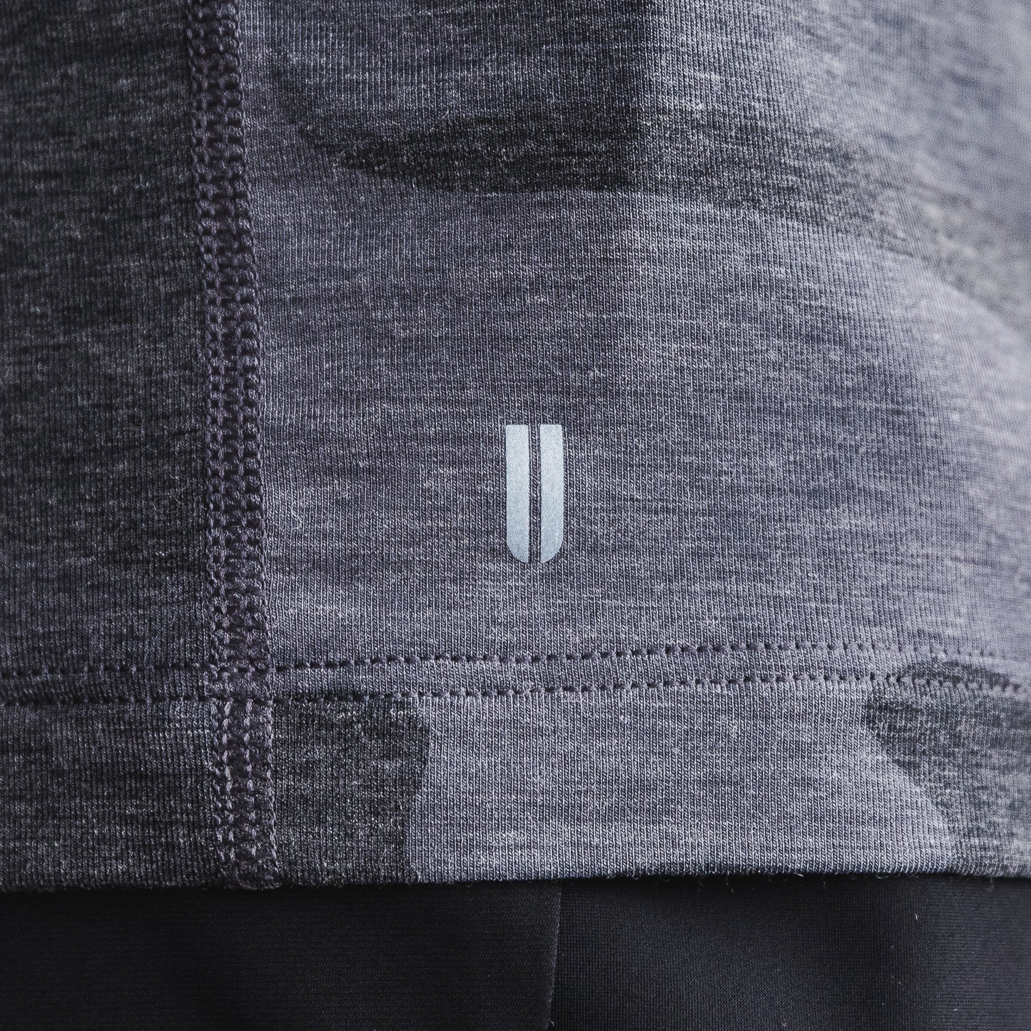 NOBULL Sleeveless T-Shirt MSLVLTOP-CHRLCMO